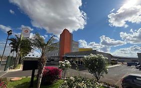 Golden Tower Aeroporto - Lizz - By Fenix Hoteis
